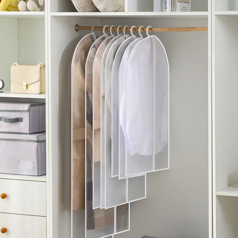 Housse de protection pour vêtements avec fermeture zippée