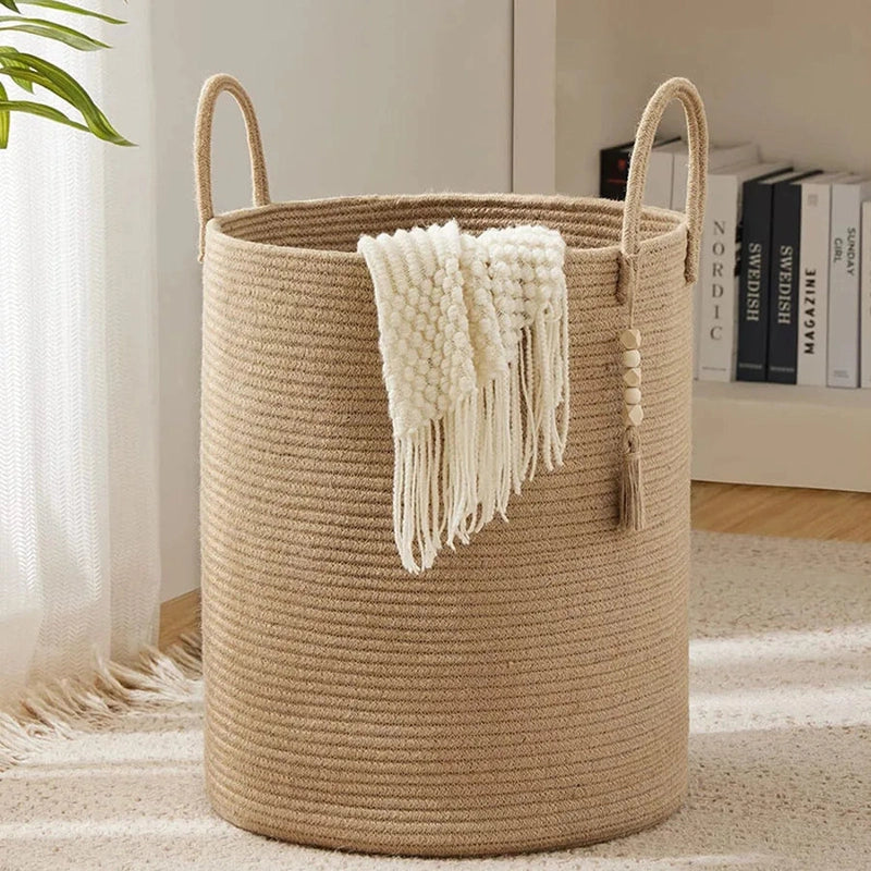 Grand panier à linge tressé